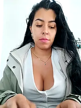 Luianna's cam snapshot