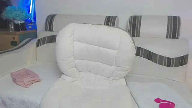 SuziiLove's cam snapshot