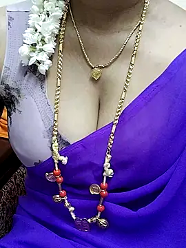 boojatamil's cam snapshot