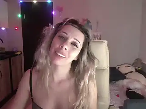 Getera_Cass's cam snapshot