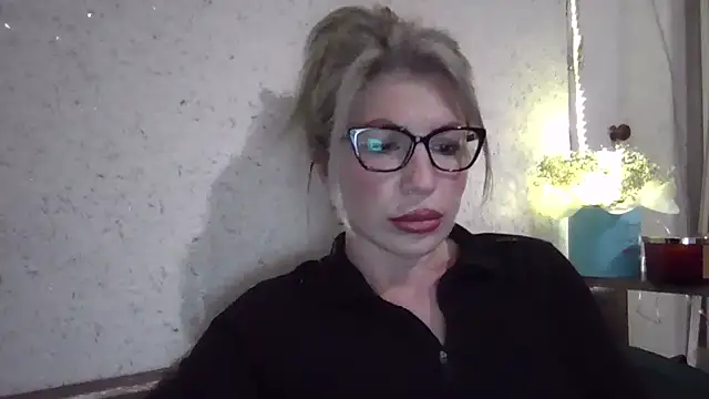 fox_red_lady7's cam snapshot