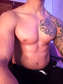 Joylopez_fit's cam snapshot