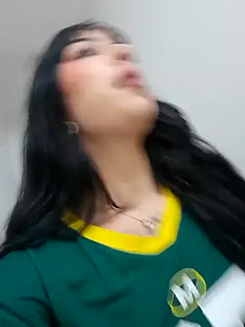 RoxaneBons's cam snapshot