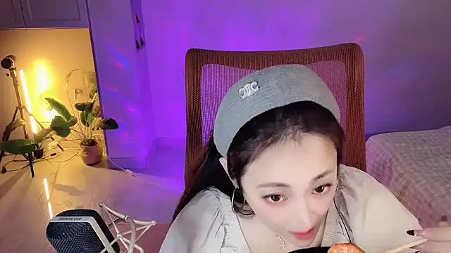 Daisy-77's cam snapshot