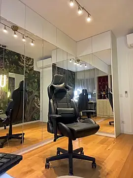 MileySin1111 live sex cam