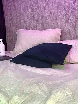 KarinaFlowers_'s cam snapshot