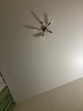 Sweet_Khalifa_ live sex cam