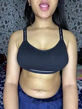 Pretty_doll25's cam snapshot