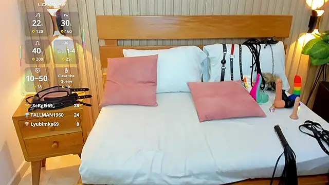 luciana_ballesteros_'s cam snapshot