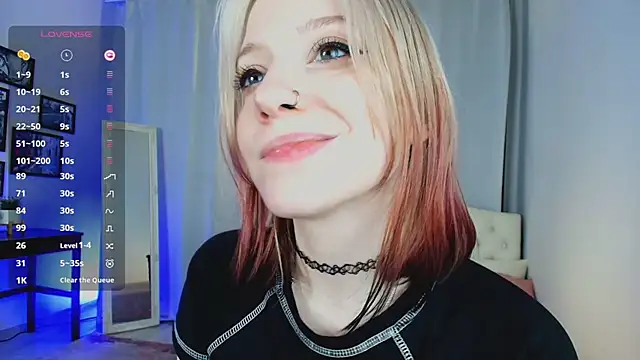 arielabradberry's cam snapshot