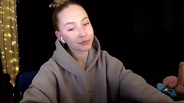 SindiWatsoon's cam snapshot