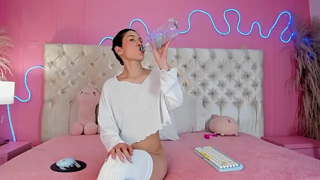 Julieta_Cortes__ live sex cam