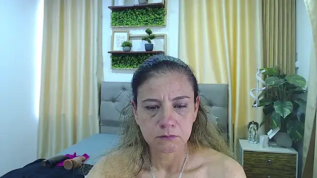 sasi_luna's cam snapshot