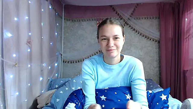 leila_bambi_'s cam snapshot