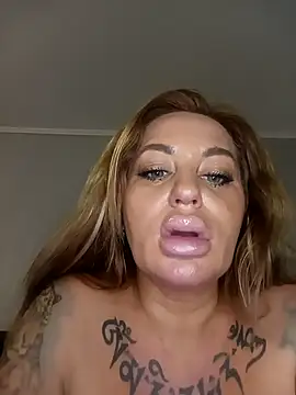 MiaMooly's cam snapshot