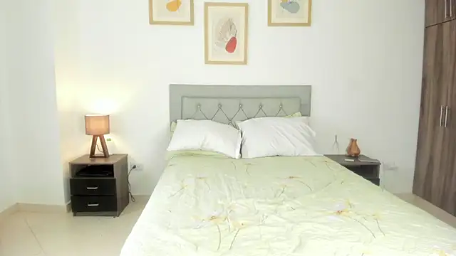 Jadeobi_'s cam snapshot