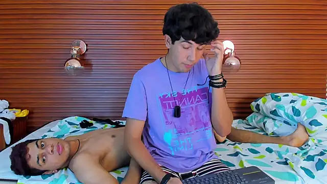 PeakkTwiins's cam snapshot