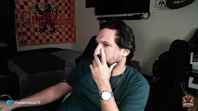 DevilPup75_'s cam snapshot