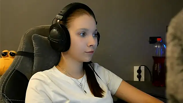 Softixq's cam snapshot