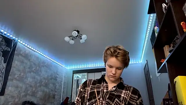 CutieGoga's cam snapshot