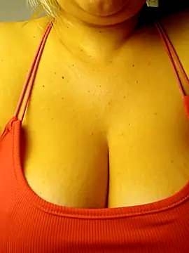 anqanq's cam snapshot