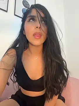 _miaquevedo_'s cam snapshot