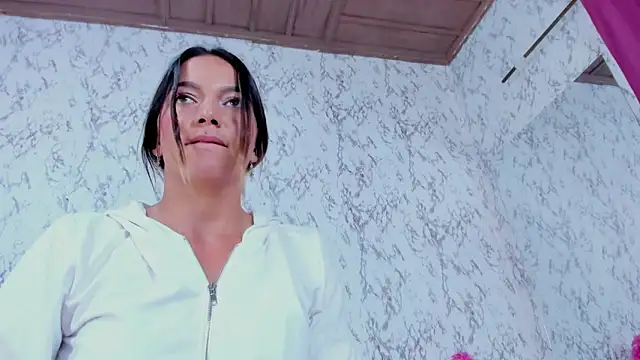 Mia_Malkovaa_'s cam snapshot