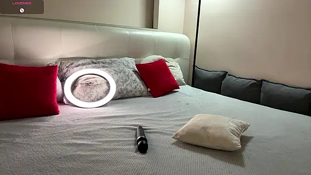 KateHardcastle's cam snapshot