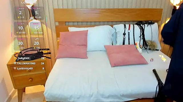 luciana_ballesteros_'s cam snapshot