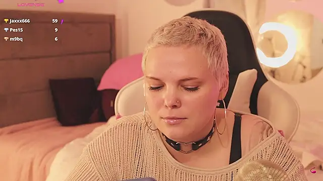 LikaBerry1's cam snapshot