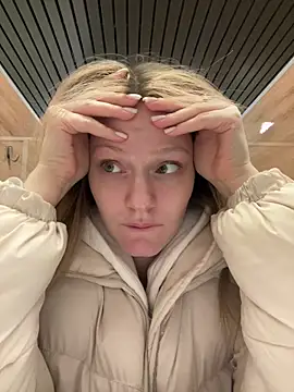 MaryHiggins's cam snapshot