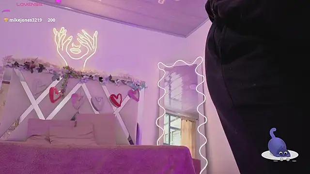 ZURY_TAY's cam snapshot