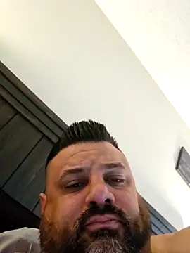 Roddog18 live sex cam