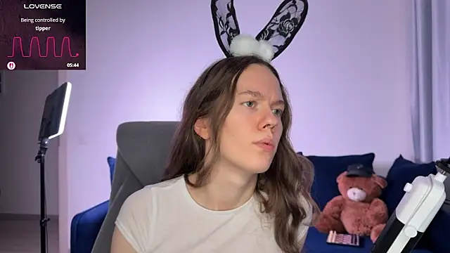 SharkyBaby's cam snapshot