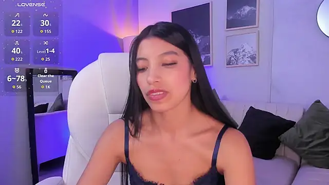 Tiffany_Low's cam snapshot