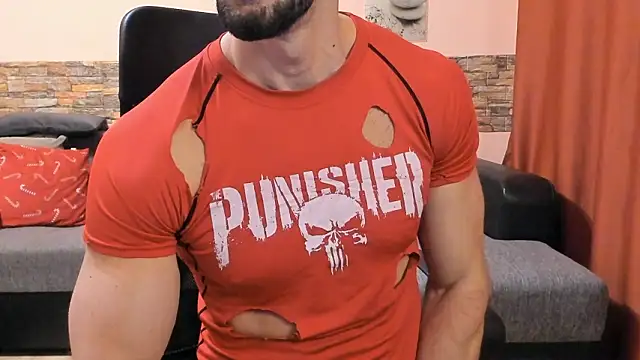 HotHunkTrainer live sex cam