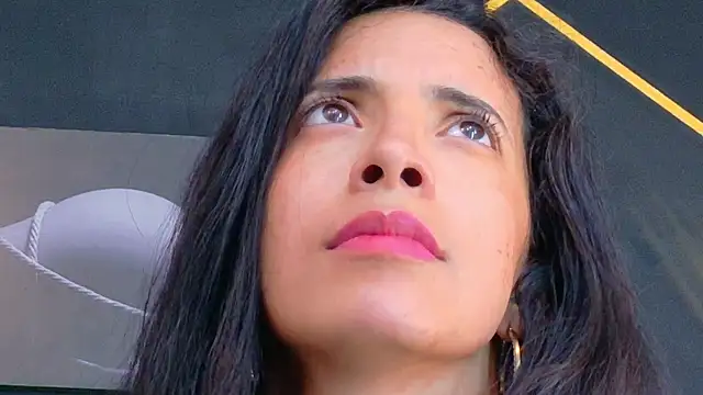 amabel_zambrano's cam snapshot