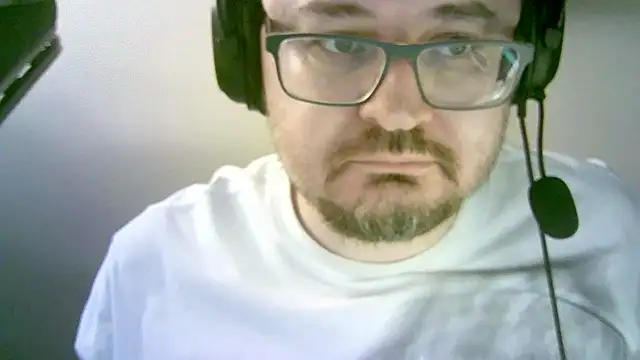 SirAbuser's cam snapshot