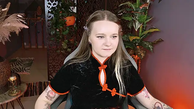 auroranelson's cam snapshot