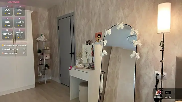 BrightAnnie's cam snapshot