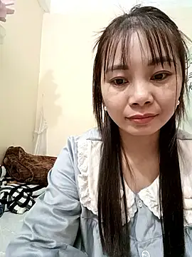 Moon-night222 live sex cam