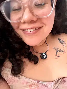 VanesssaMilf_'s cam snapshot