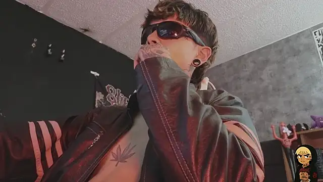 AcidMilo live sex cam