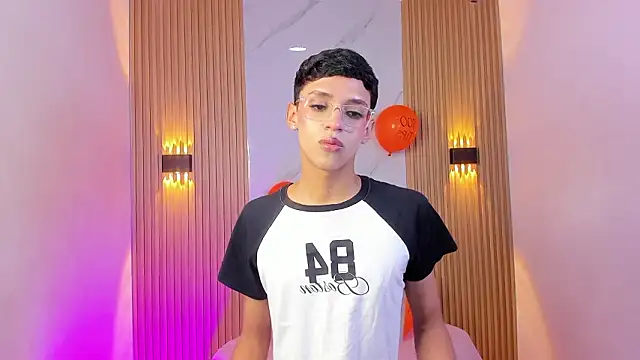 BILLY_JAMEES live sex cam