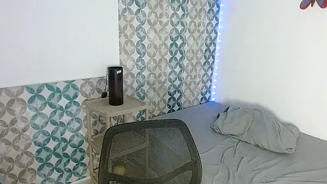 Emilybateee's cam snapshot