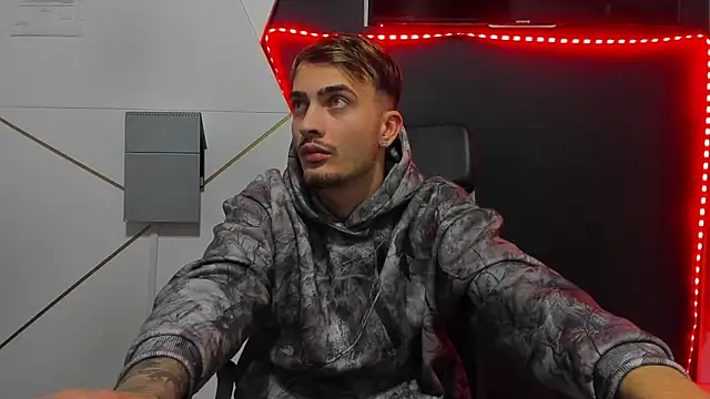 BrandonTate live sex cam