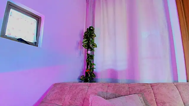 liccy_hall's cam snapshot