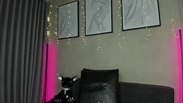 Morgan_Hilll_'s cam snapshot