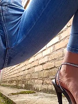 Yuky_ta live sex cam