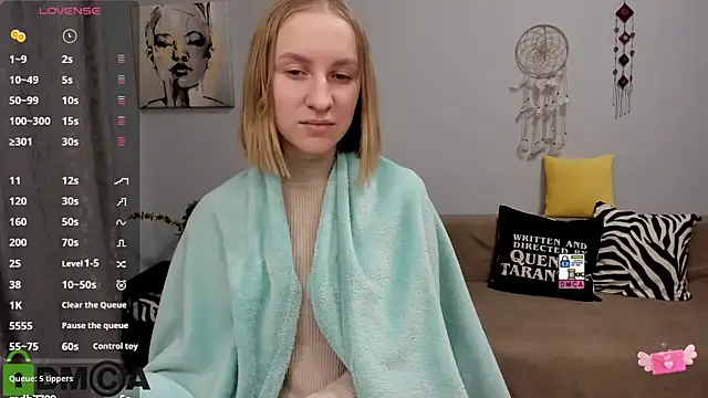 BeautyBlondy's cam snapshot